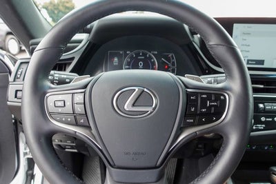 2025 Lexus ES 350