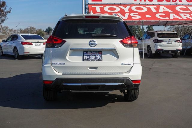 2017 Nissan Rogue SL