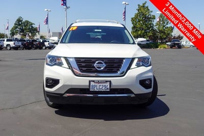 2019 Nissan Pathfinder SV