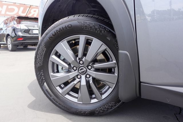 2024 Nissan Pathfinder S