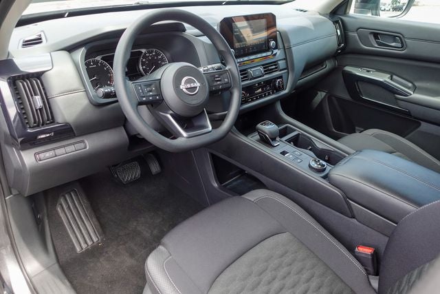 2024 Nissan Pathfinder S