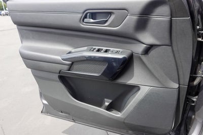 2024 Nissan Pathfinder S