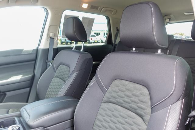 2024 Nissan Pathfinder S