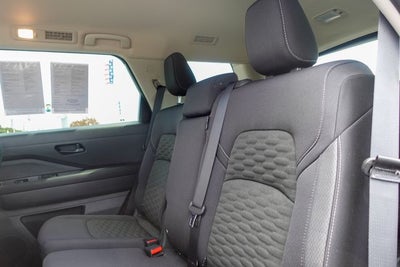 2024 Nissan Pathfinder S