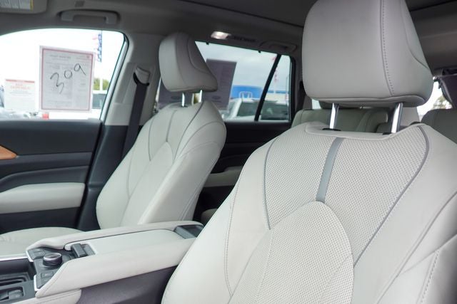 2024 Toyota Grand Highlander Platinum