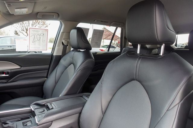 2025 Toyota Grand Highlander Hybrid XLE