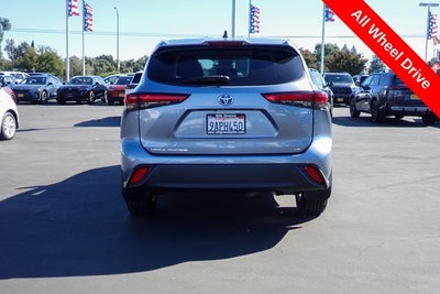 2022 Toyota Highlander Hybrid LE