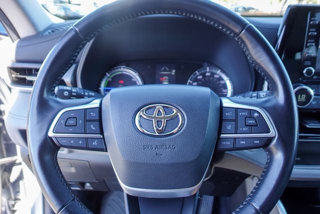 2022 Toyota Highlander Hybrid LE