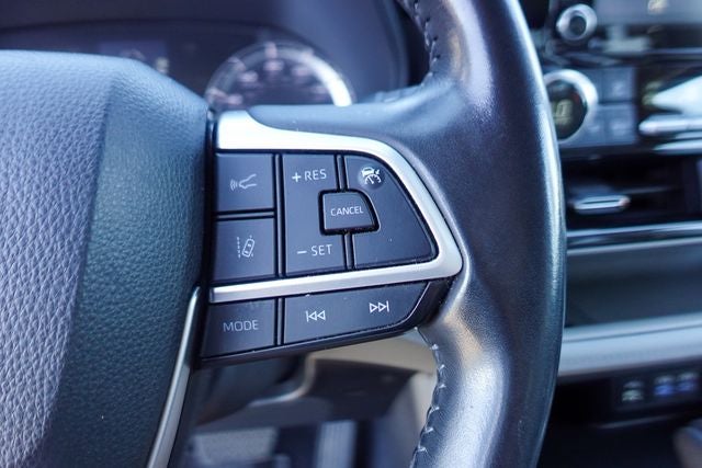 2022 Toyota Highlander Hybrid LE