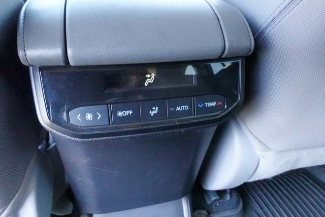 2022 Toyota Highlander Hybrid LE