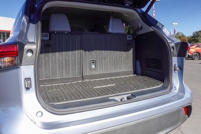 2022 Toyota Highlander Hybrid LE