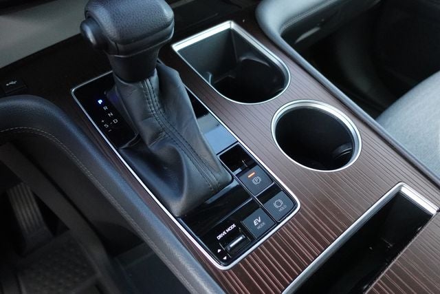 2022 Toyota Sienna LE 8 Passenger