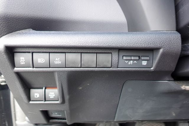 2023 Toyota Sienna Woodland Edition
