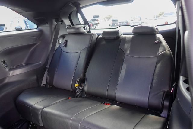 2023 Toyota Sienna Woodland Edition
