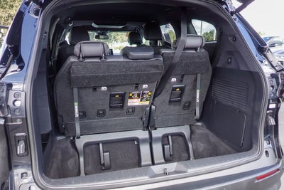2023 Toyota Sienna Woodland Edition