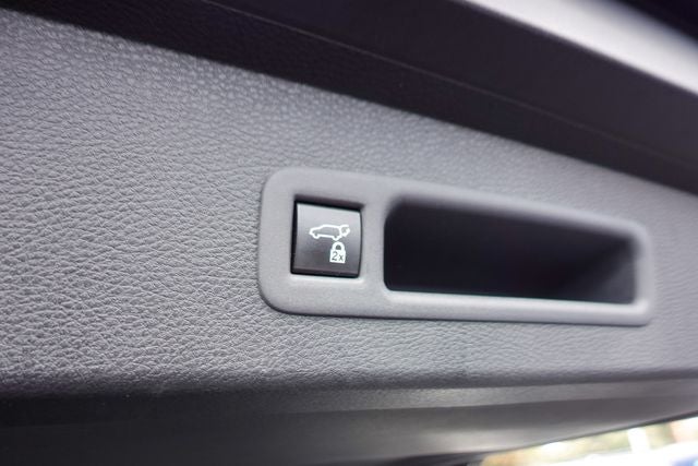 2023 Toyota Sienna Woodland Edition