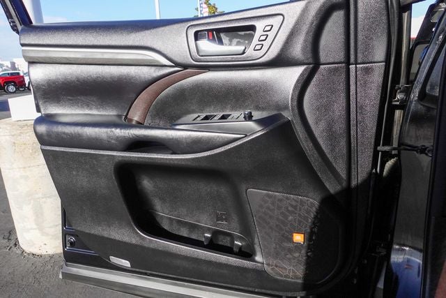 2018 Toyota Highlander Hybrid Limited Platinum