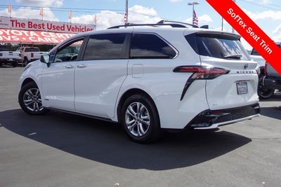 2021 Toyota Sienna XSE 7 Passenger