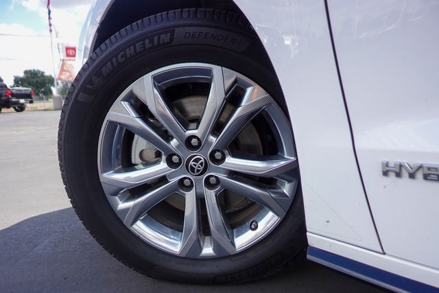 2021 Toyota Sienna XSE 7 Passenger