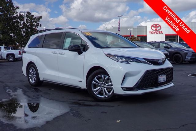 2021 Toyota Sienna XSE 7 Passenger