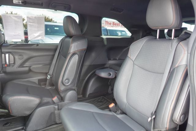 2021 Toyota Sienna XSE 7 Passenger