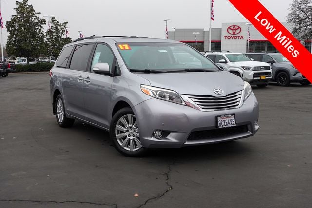 2017 Toyota Sienna Limited 7 Passenger