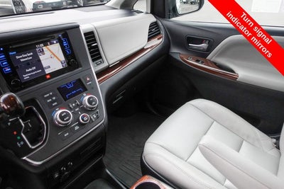 2017 Toyota Sienna Limited 7 Passenger
