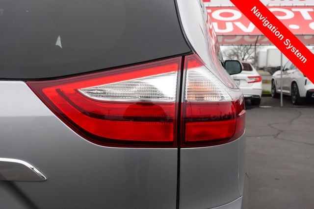 2017 Toyota Sienna Limited 7 Passenger
