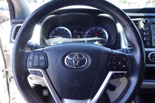 2017 Toyota Highlander Limited Platinum
