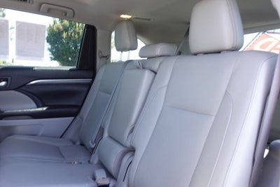 2017 Toyota Highlander Limited Platinum