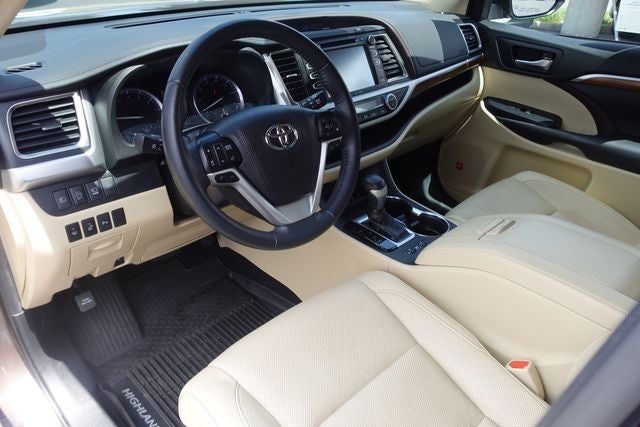 2019 Toyota Highlander Limited Platinum