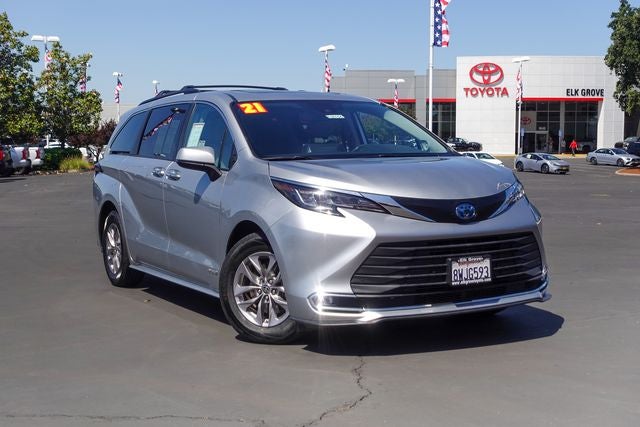 2021 Toyota Sienna XLE 7 Passenger