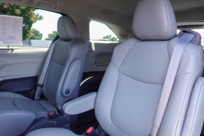2021 Toyota Sienna XLE 7 Passenger