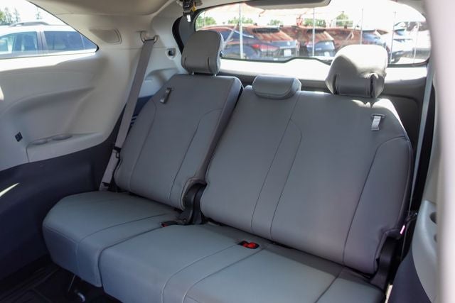 2021 Toyota Sienna XLE 7 Passenger