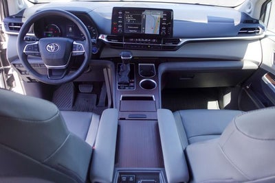 2021 Toyota Sienna XLE 7 Passenger
