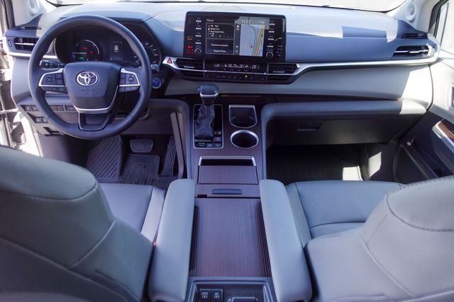 2021 Toyota Sienna XLE 7 Passenger