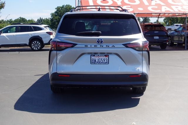 2021 Toyota Sienna XLE 7 Passenger