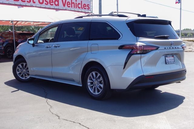 2021 Toyota Sienna XLE 7 Passenger