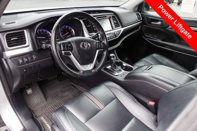 2018 Toyota Highlander SE