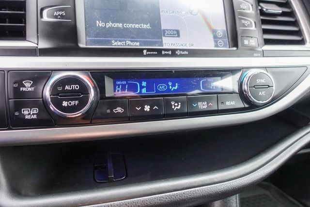 2018 Toyota Highlander SE