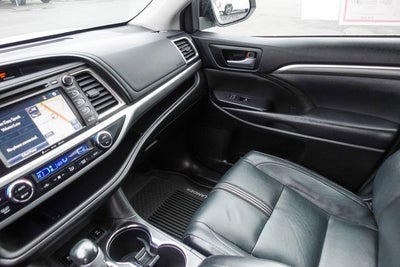 2018 Toyota Highlander SE