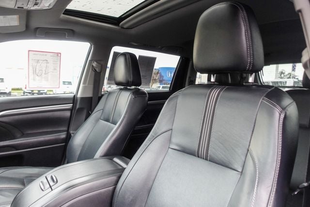 2018 Toyota Highlander SE