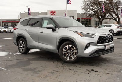 2023 Toyota Highlander Hybrid XLE