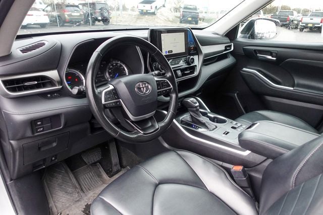 2023 Toyota Highlander Hybrid XLE