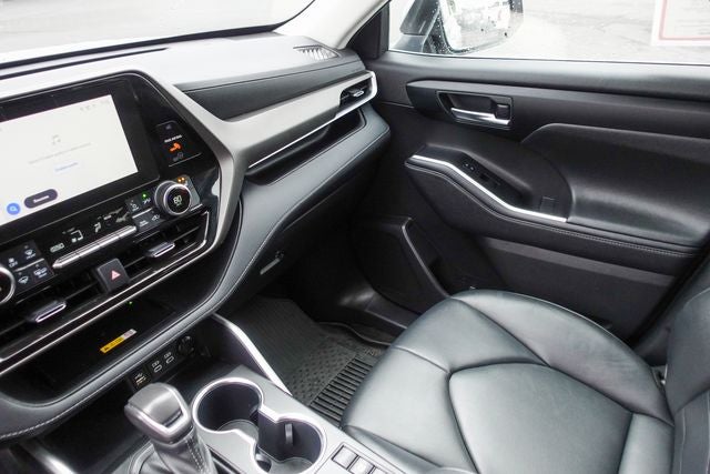 2023 Toyota Highlander Hybrid XLE