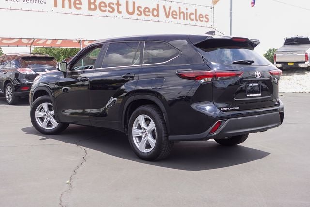 2024 Toyota Highlander LE