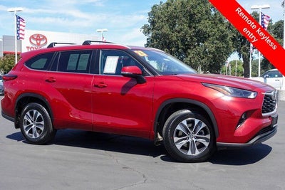 2023 Toyota Highlander XLE