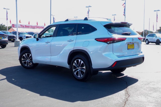 2023 Toyota Highlander XLE
