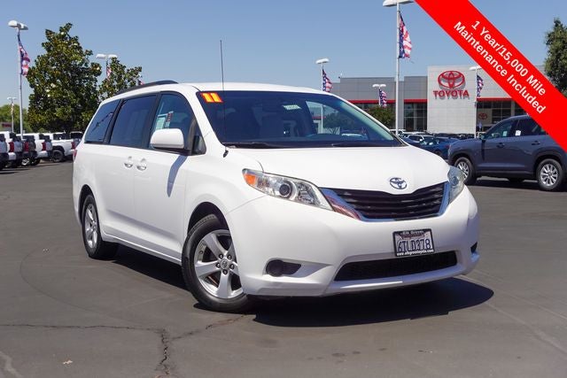 2011 Toyota Sienna LE
