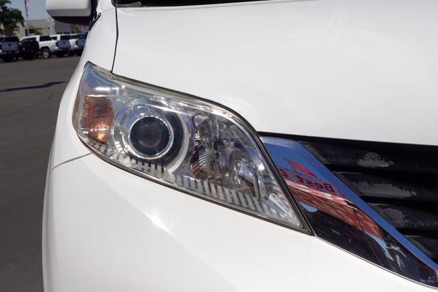 2011 Toyota Sienna LE